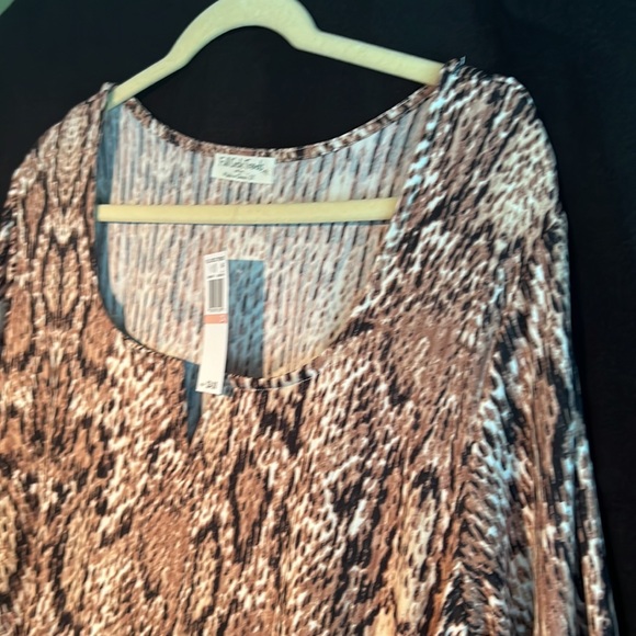 Snake print lightweight Scoop Neck blouse long sleeve size 2x - Picture 4 of 5
